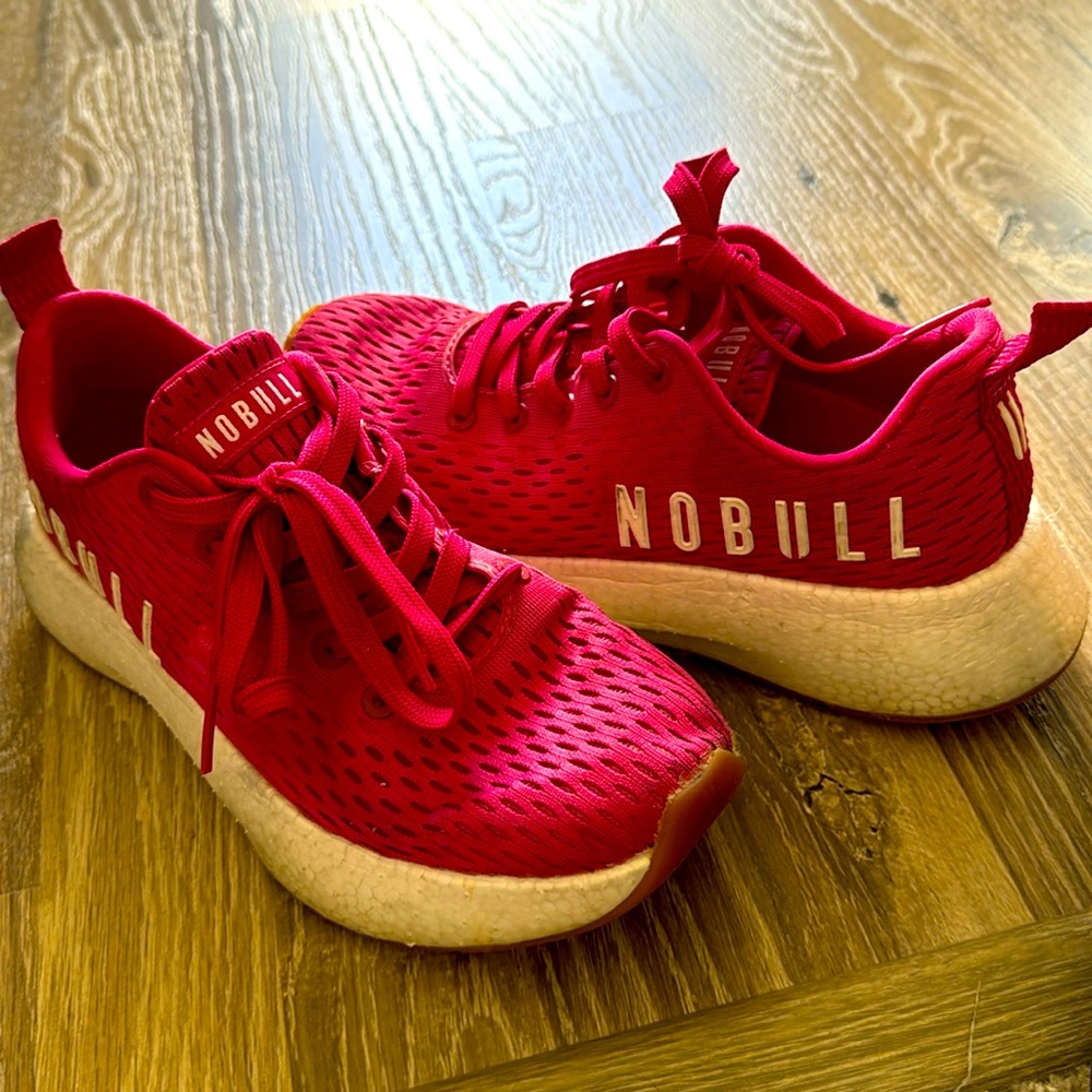 Pink No Bull Runner+ lightly used